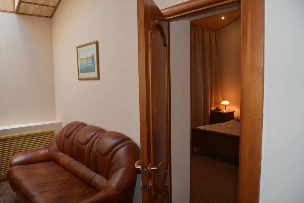 Гостиница Сибай - Золотая Юрта